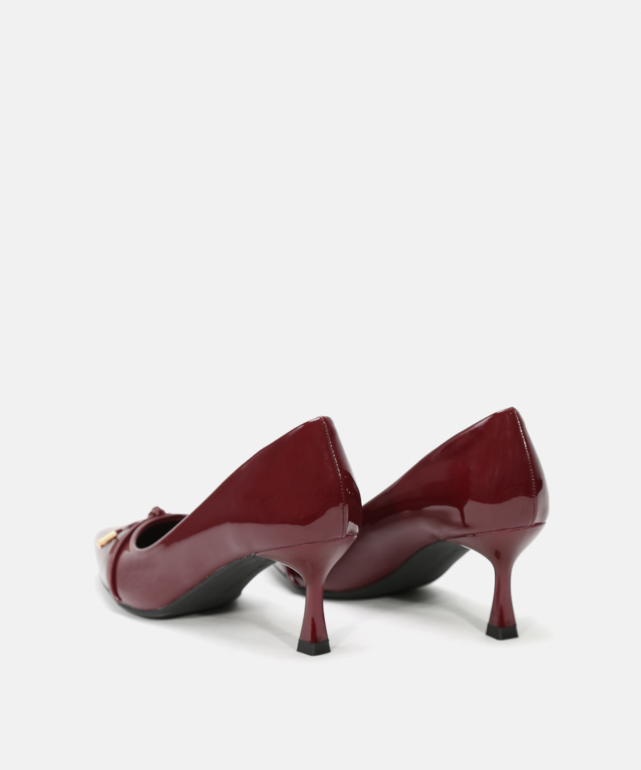 Zapato tac&oacute;n fino lazo image number null